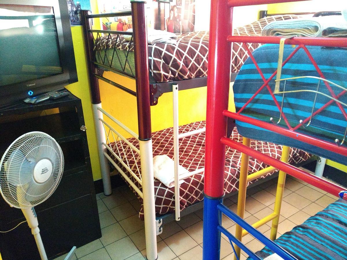 Hostal Casa Anita グアダラハラ エクステリア 写真