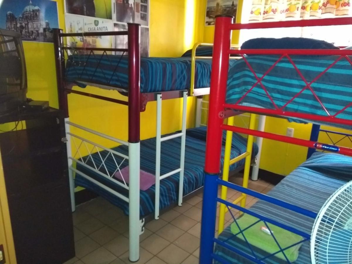 Hostal Casa Anita グアダラハラ エクステリア 写真