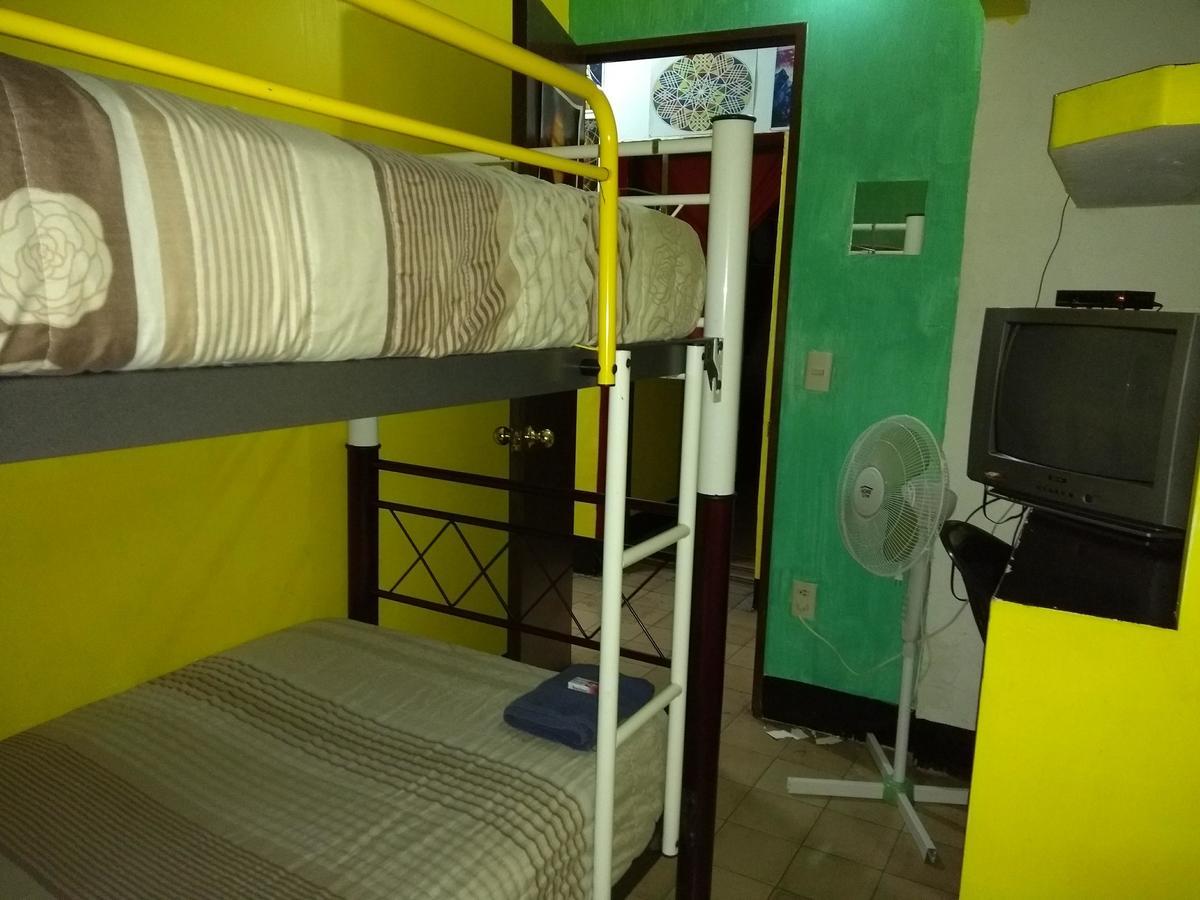 Hostal Casa Anita グアダラハラ エクステリア 写真